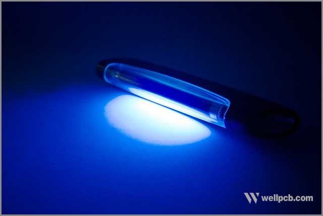Professional UV lighting for etching PCB.jpg