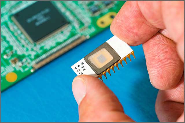integrated circuit on hand.jpg
