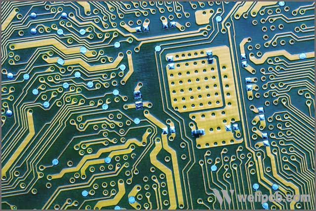 A sample of a carefully designed PCB with all apparent features.jpg