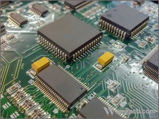 a PCB with fine coating and outstanding performance on thermal stress.jpg