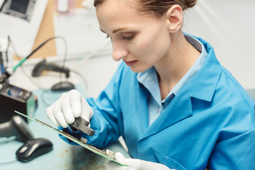 circuit board and engineering equipment