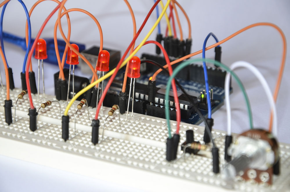Arduino electronic platform for hobbyistsV