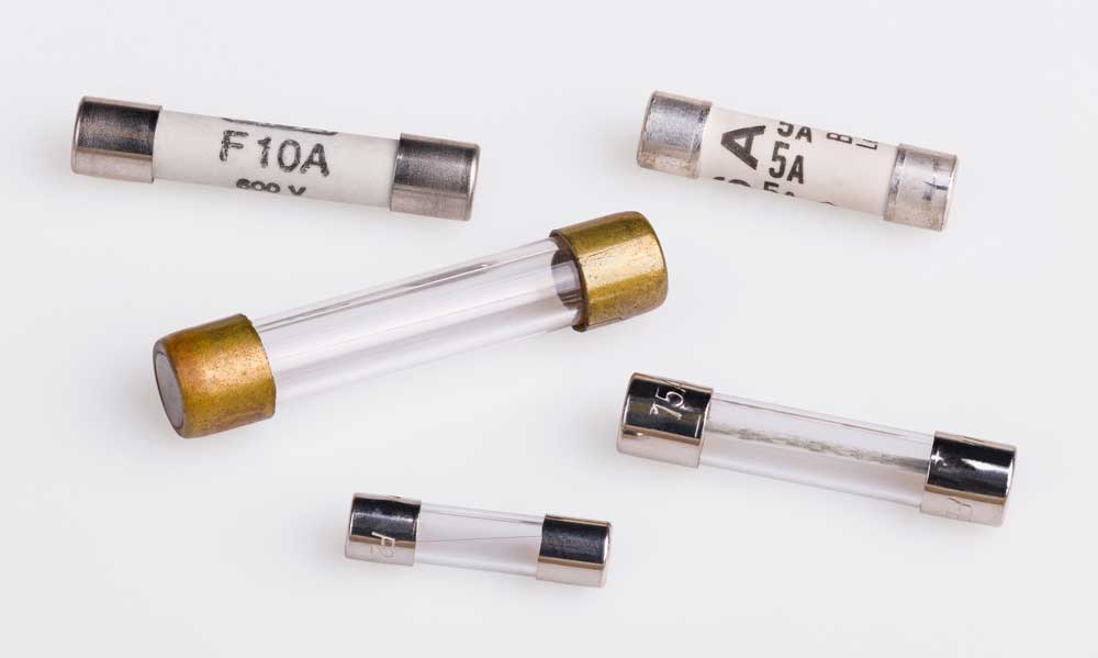 Slow Blow VS Fast Blow Fuse –labeling on fuses